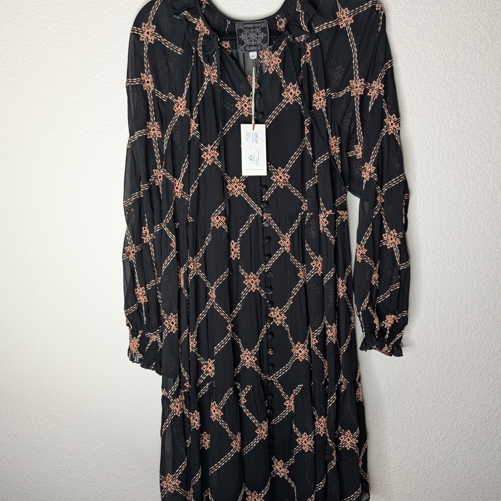 Elegant Black and Pink Patterned Dress - Picture 5 of 12